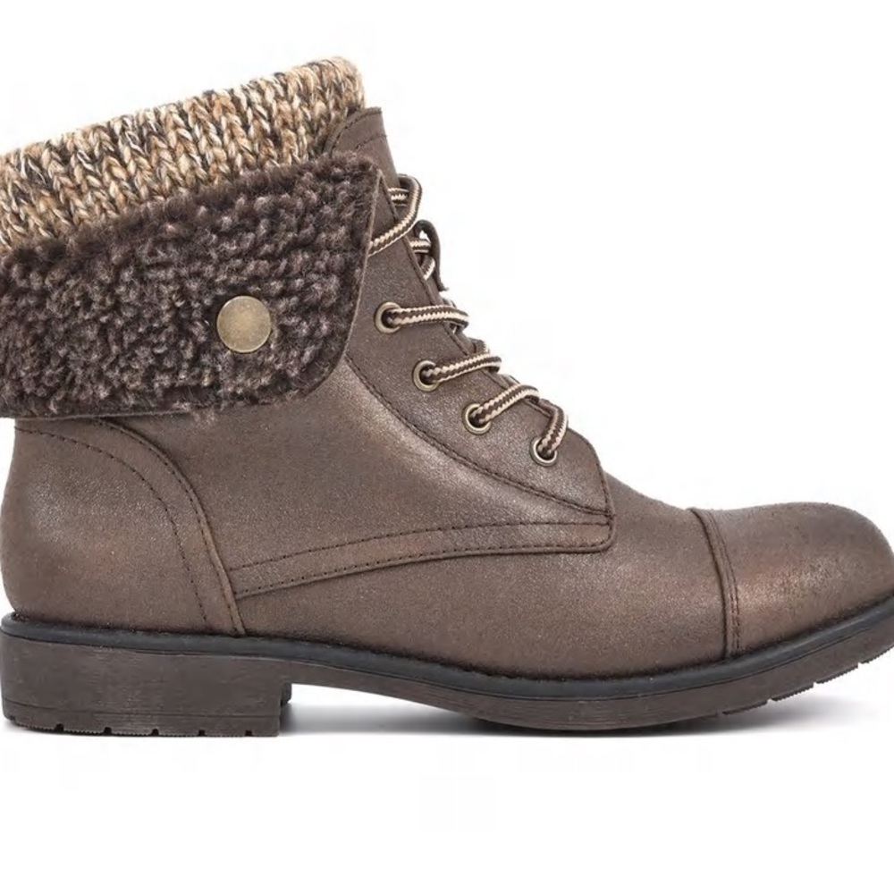 Women’s cliffs by White Mountain Duena Booties